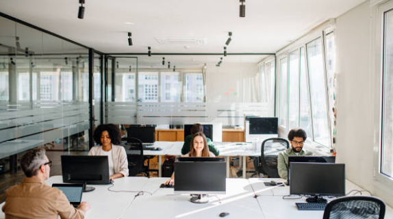 Het effect van de juiste kantoorinrichting op productiviteit